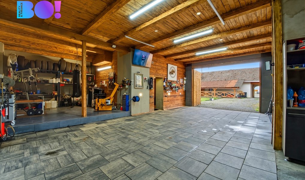 Prodej domu 372 m² s pozemkem 3 043 m², Hranice – náhled fotky 21
