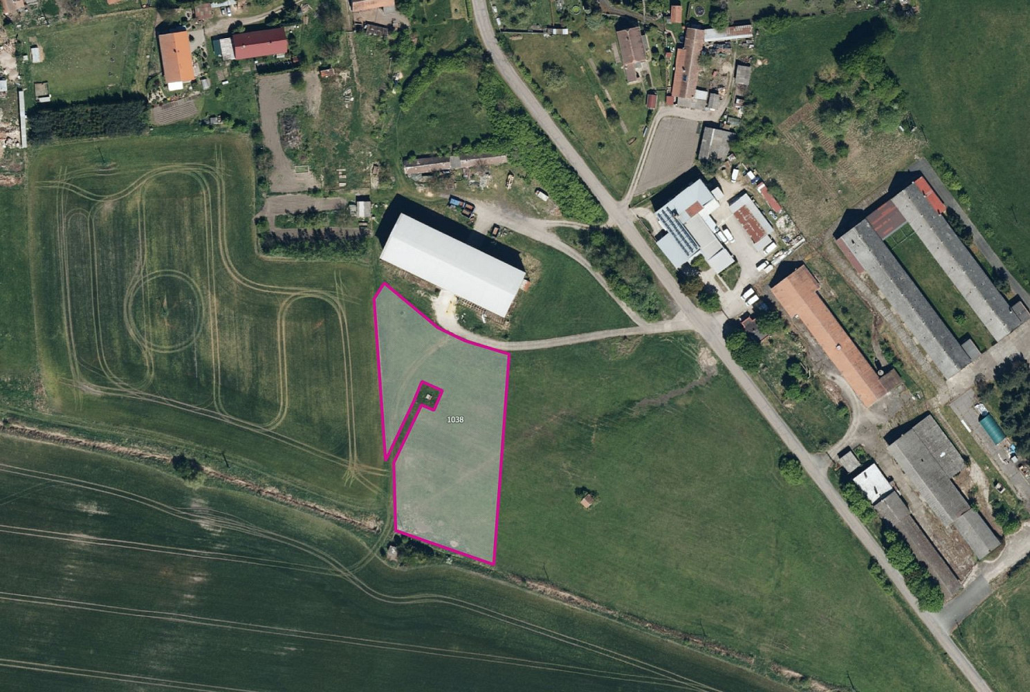 Prodej pole 19 647 m² – fotografie 3