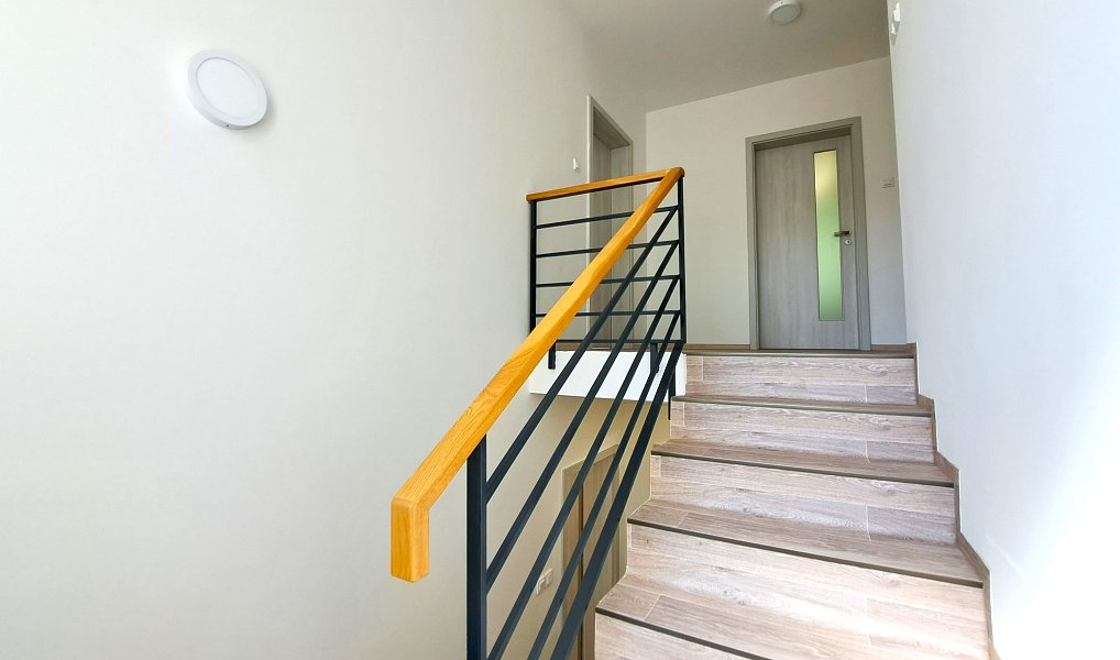 Prodej domu 230 m² s pozemkem 1 280 m², Podhradí – náhled fotky 14