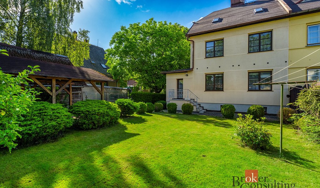 Prodej domu 200 m² s pozemkem 342 m², Varnsdorf – náhled fotky 3