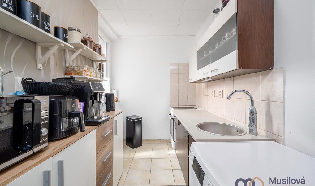 Prodej domu 210 m² s pozemkem 322 m², Novosedlice – náhled fotky 3