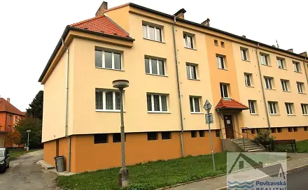Prodej bytu 3+1 84 m², Na Blatech, Pacov, okres Pelhřimov