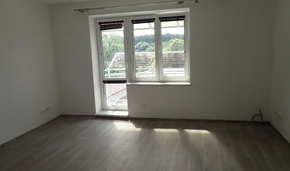 Pronájem bytu 2+1 57 m², Červený Kostelec – náhled fotky 8
