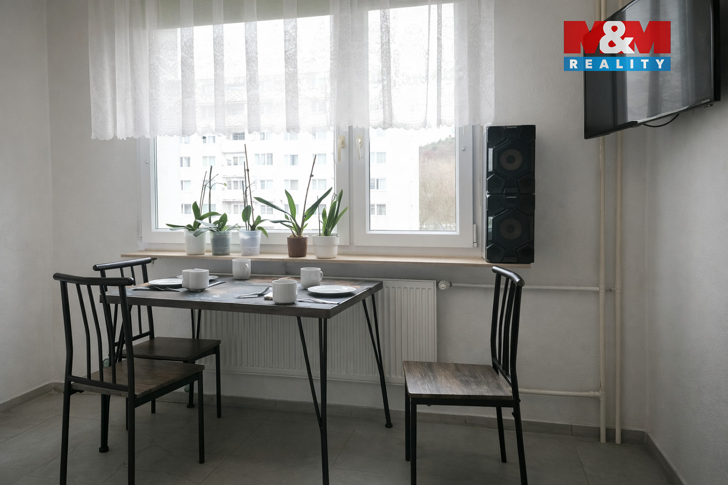 Pronájem bytu 1+1 47 m² – pohled 2