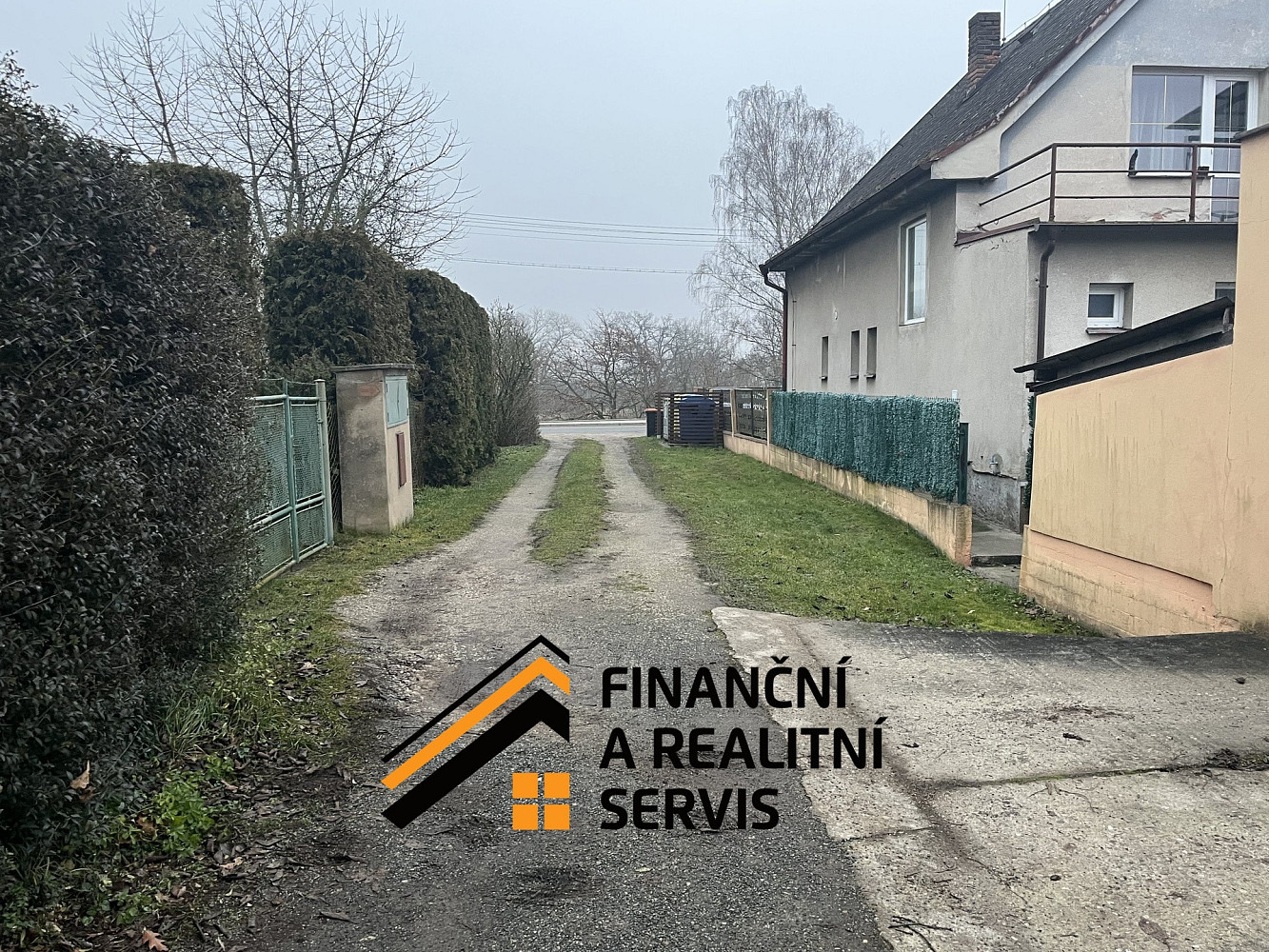Prodej stavebního pozemku 523 m² – další