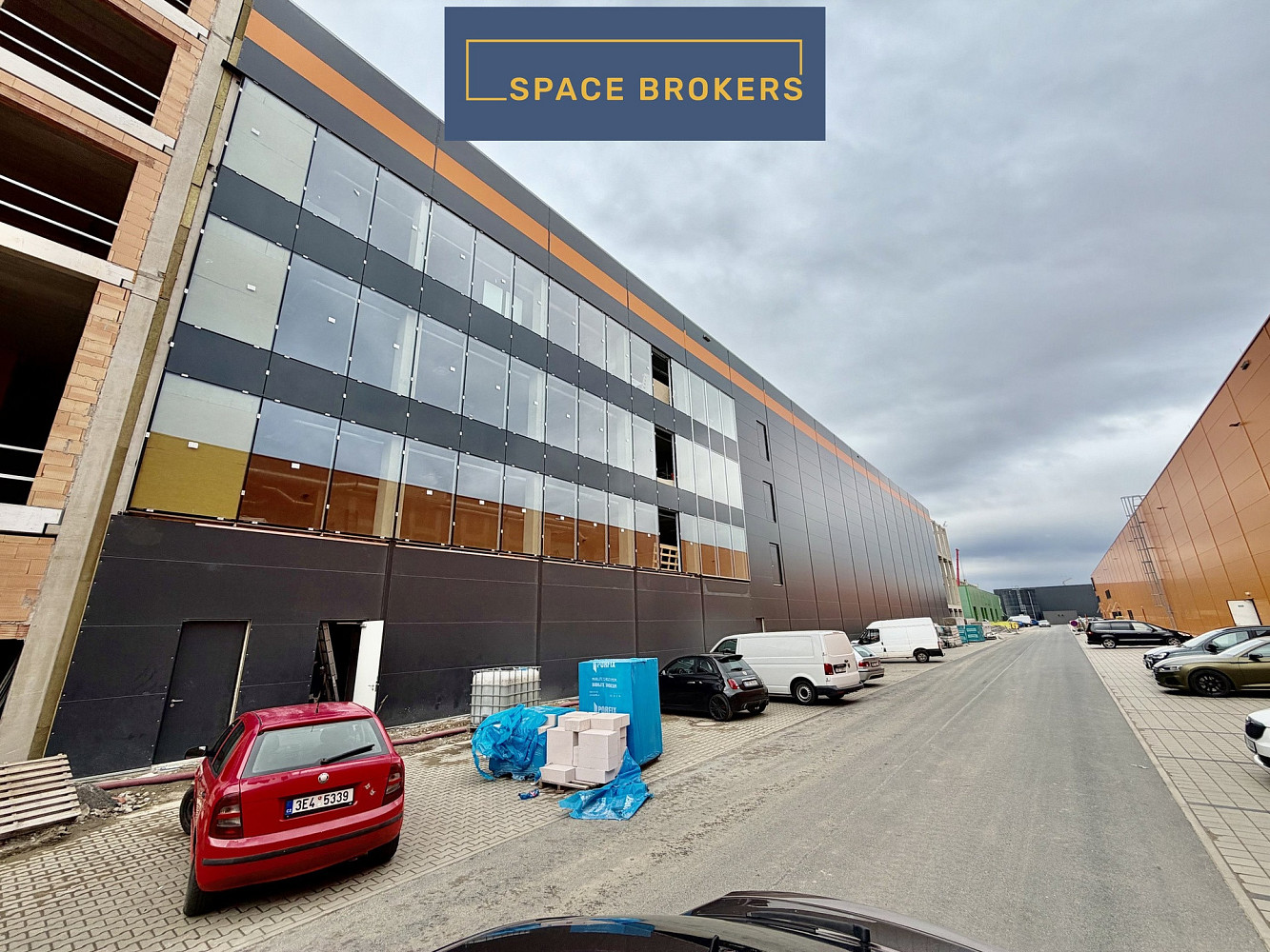 Pronájem skladovacích prostor 950 m²