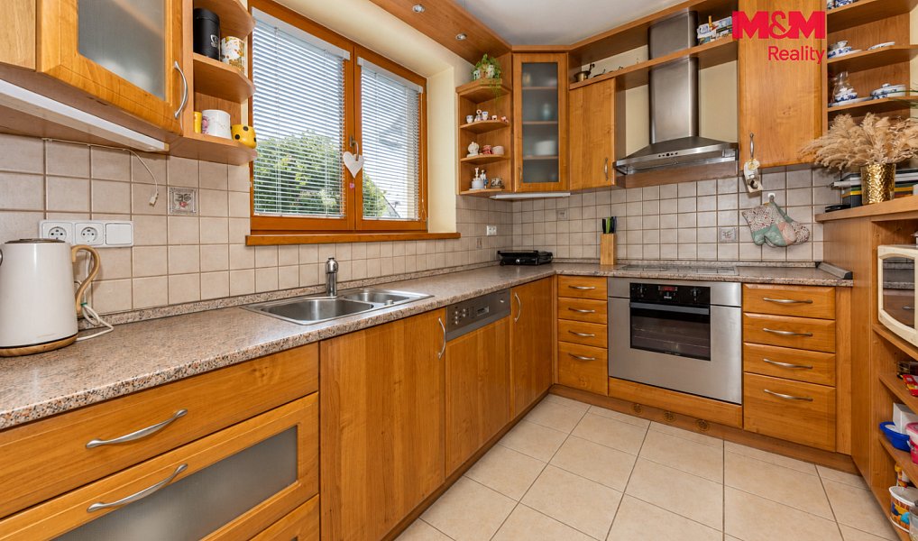 Prodej domu 179 m² s pozemkem 384 m², Čáslav – náhled fotky 10