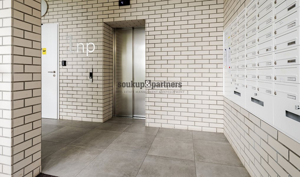 Prodej bytu 2+kk 56 m², Praha – náhled fotky 20