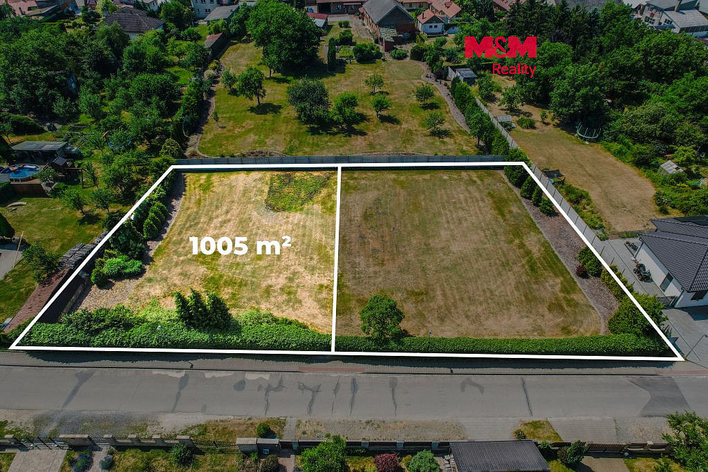 Prodej stavebního pozemku 1 005 m²