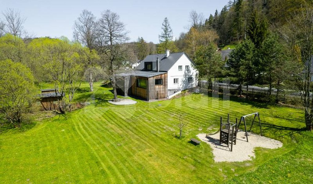 Prodej domu 370 m² s pozemkem 3 106 m², Malá Morávka – náhled fotky 2