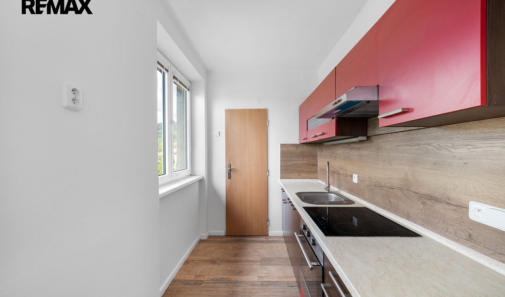 Prodej bytu 2+1 60 m², Milenov – náhled fotky 15