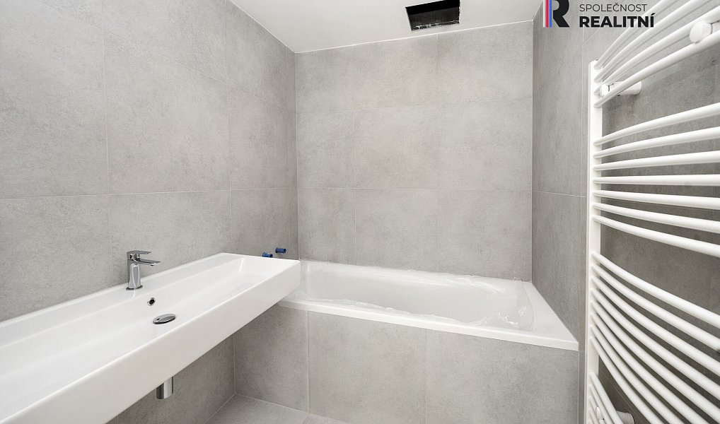 Prodej bytu 2+kk 55 m², Březnice – náhled fotky 3
