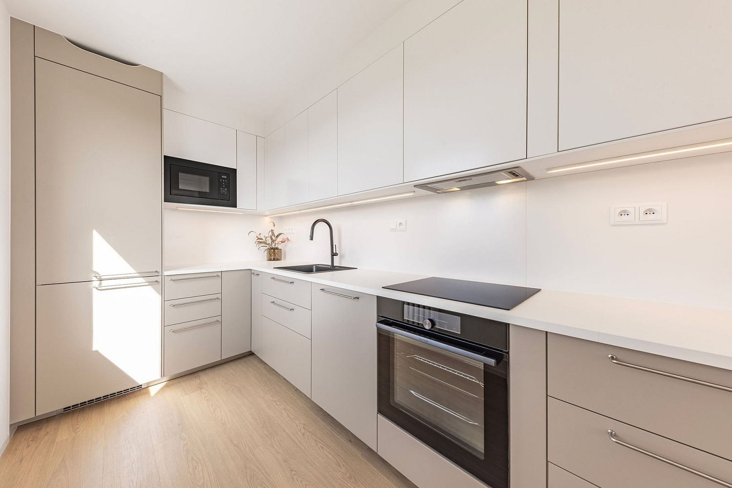 Prodej bytu 3+kk 71 m² — photo 3