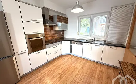 Prodej bytu 3+kk 81 m², Za Devítkou, Jinočany, okres Praha-západ