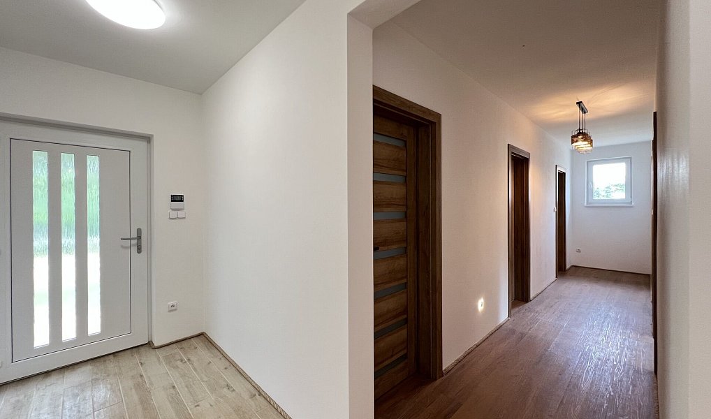 Prodej domu 145 m² s pozemkem 1 386 m², Očihov – náhled fotky 8