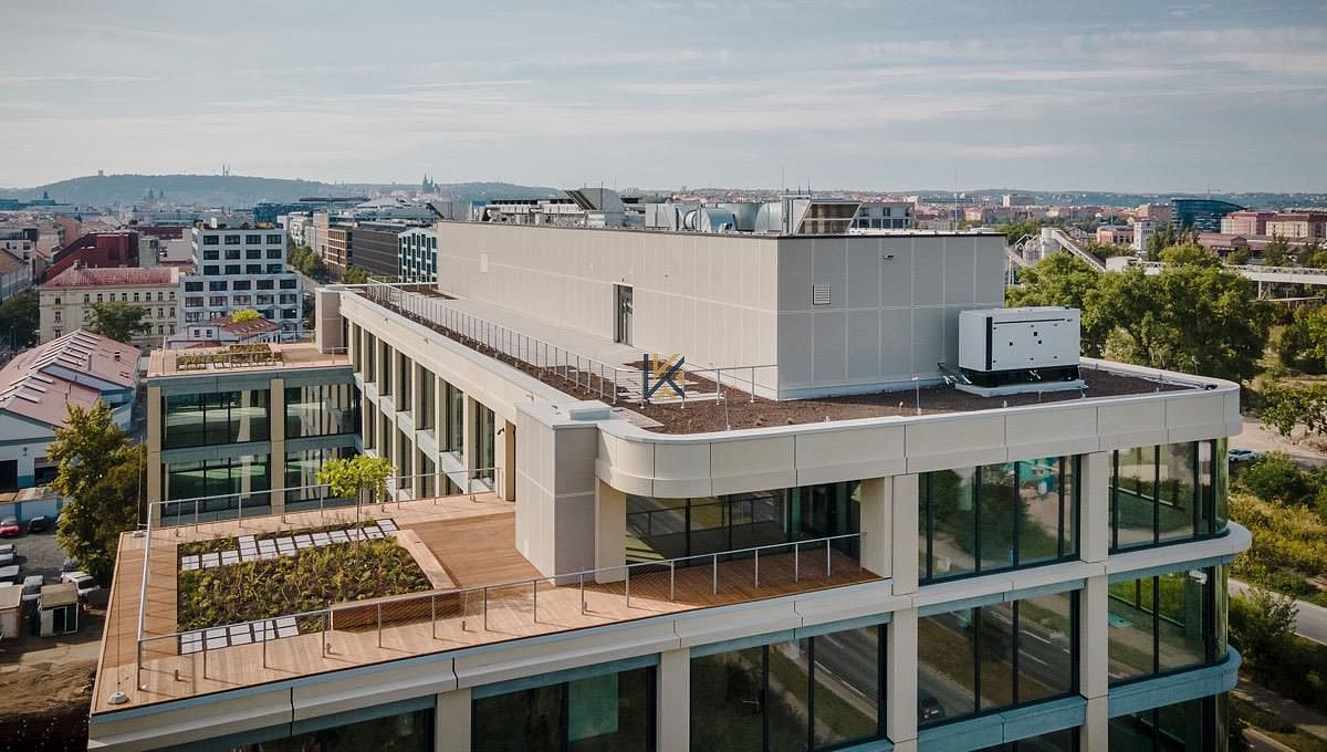 Pronájem kanceláře 1 418 m² – fotografie 3