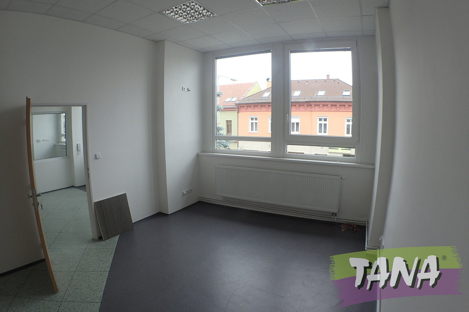 Pronájem kanceláře 36 m² – fotografie 3
