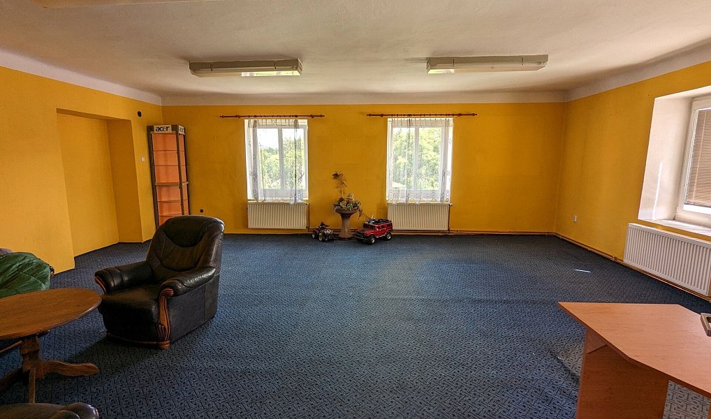 Prodej domu 900 m² s pozemkem 1 315 m², Kravaře – náhled fotky 7