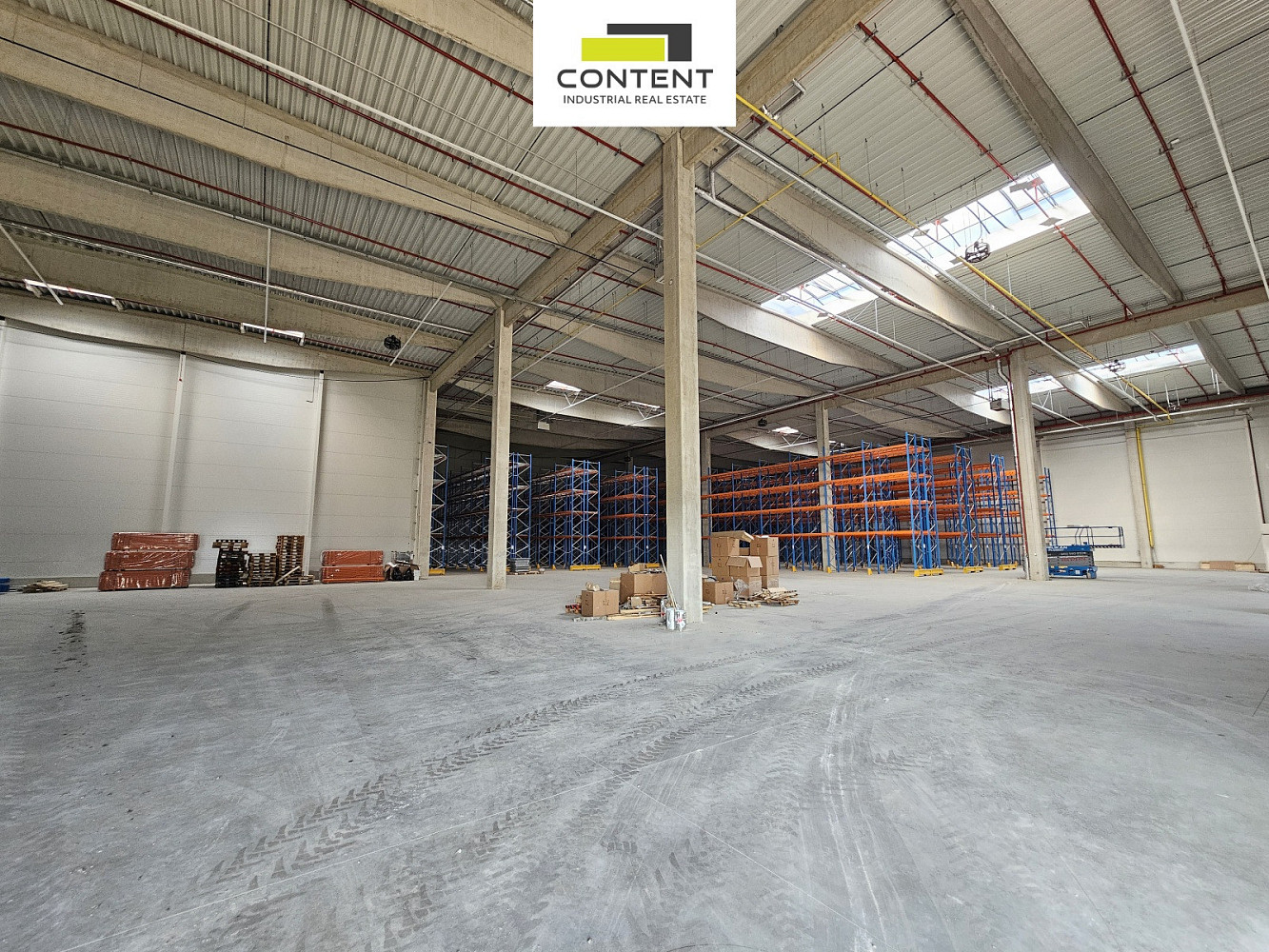 Pronájem skladovacích prostor 2 000 m² — photo 2