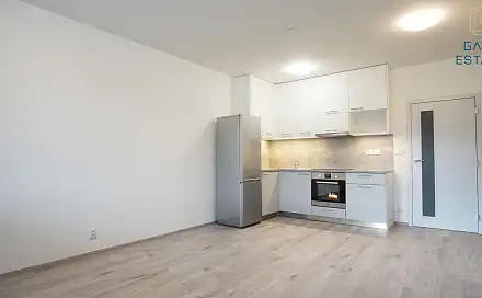 Pronájem bytu 1+kk 35 m²