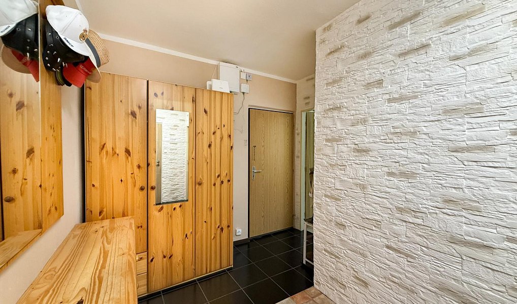 Prodej bytu 3+1 68 m², Krupka – náhled fotky 17