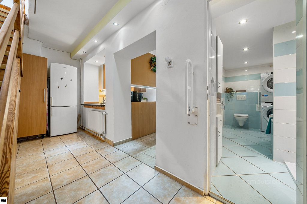 Prodej domu 184 m² s pozemkem 182 m² – fotografie 5