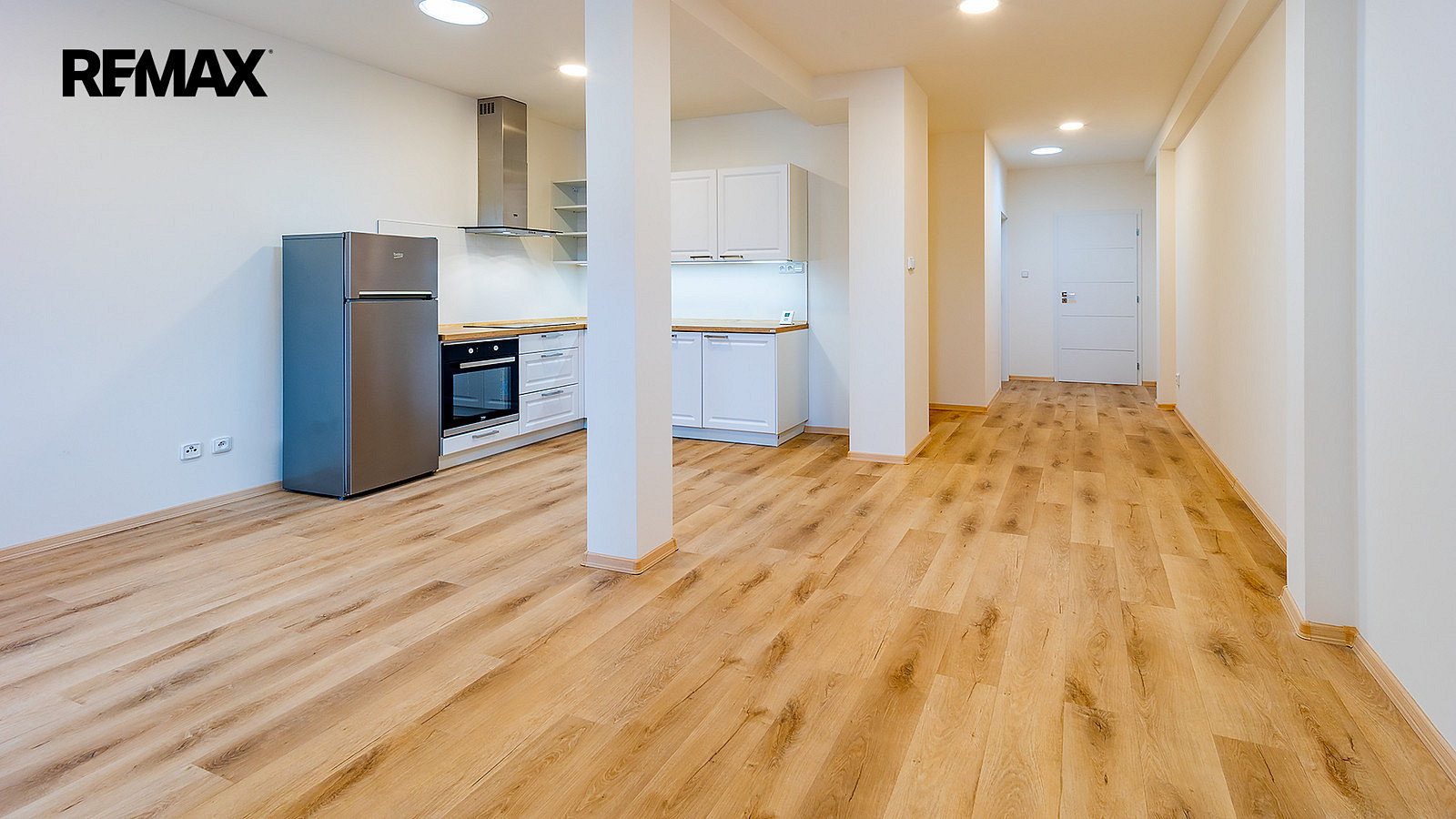 Pronájem bytu 2+1 75 m² — photo 2