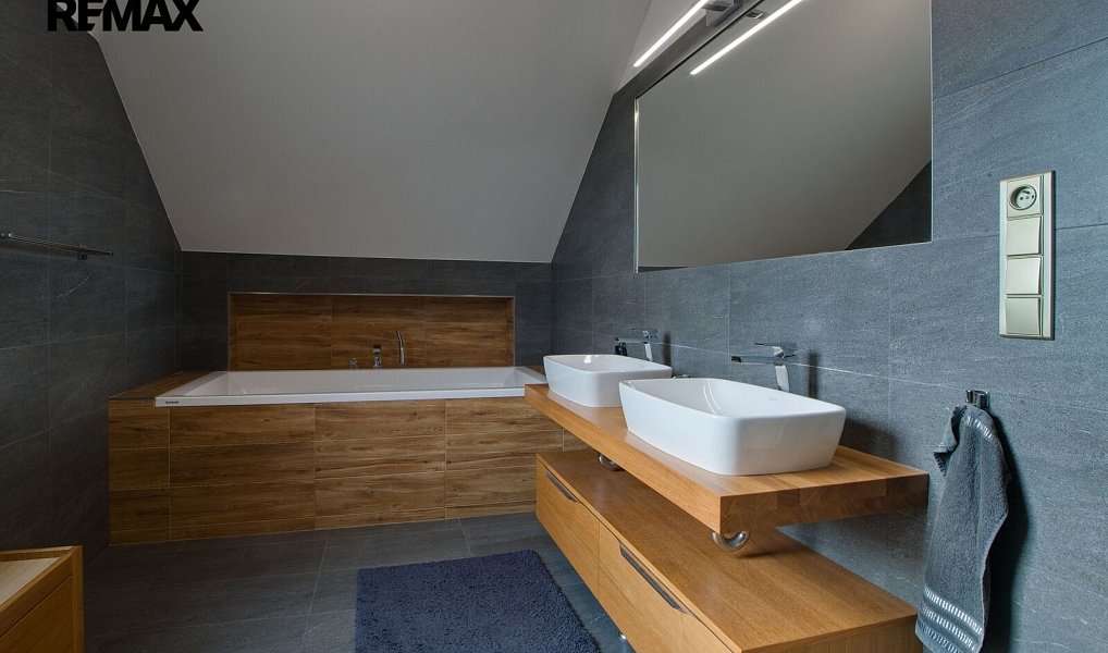 Prodej domu 177 m² s pozemkem 1 201 m², Kostelní Hlavno – náhled fotky 28