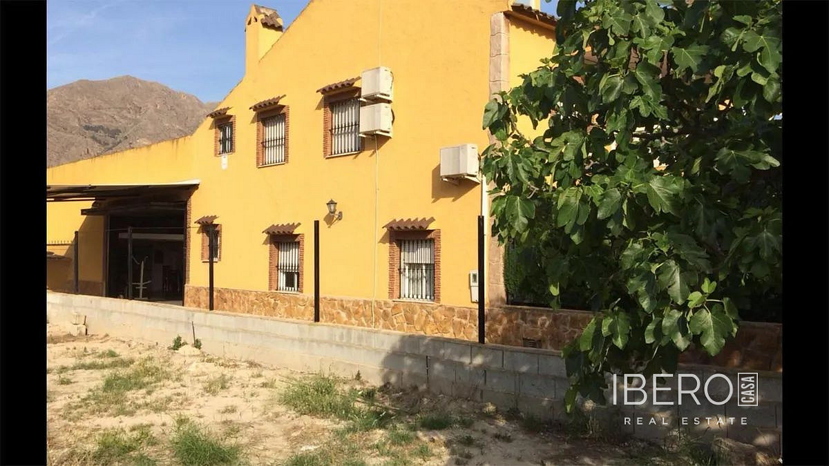 Prodej domu 350 m² s pozemkem 1 000 m² — photo 3