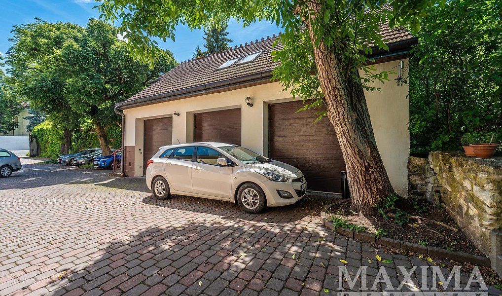 Prodej domu 250 m² s pozemkem 1 117 m², Praha – náhled fotky 13