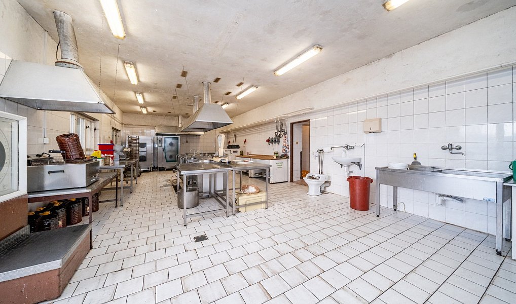 Prodej výrobních prostor 1 082 m², Bohumín – náhled fotky 7