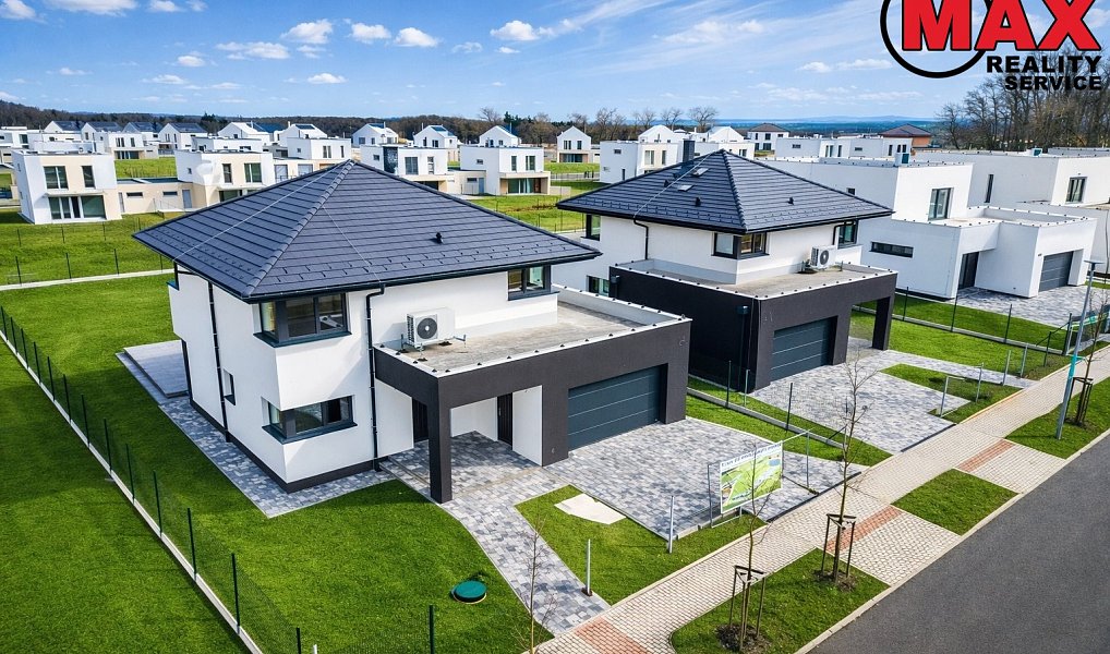 Prodej domu 216 m² s pozemkem 821 m², Vysoký Újezd – náhled fotky 2