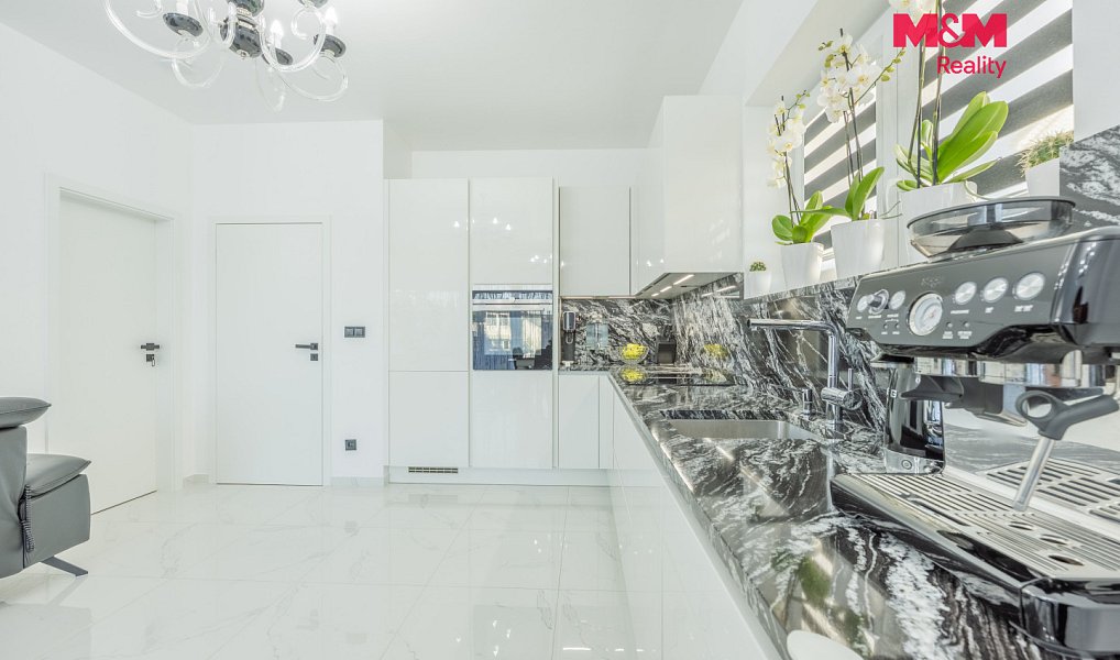 Prodej domu 119 m² s pozemkem 416 m², Chrášťany – náhled fotky 6