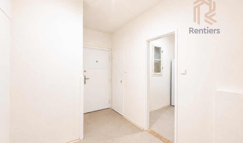 Prodej bytu 2+1 58 m², Praha – náhled fotky 2