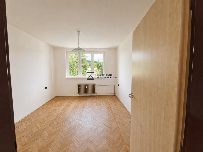 Pronájem bytu 4+1 75 m² – fotografie 3