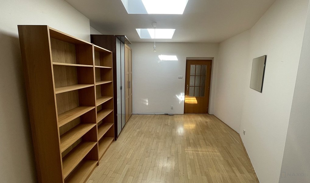 Prodej bytu 3+1 93 m², Praha – náhled fotky 18