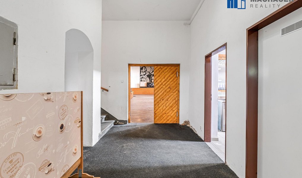 Prodej restaurace 669 m², Duchcov – náhled fotky 28
