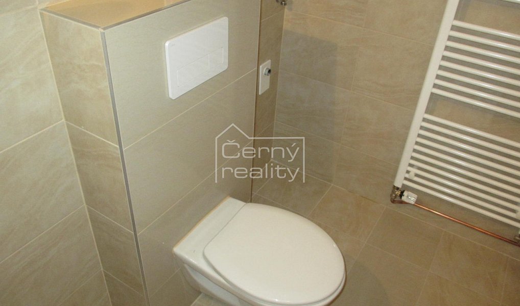 Prodej nájemního domu, činžáku 350 m², Chrudim – náhled fotky 10