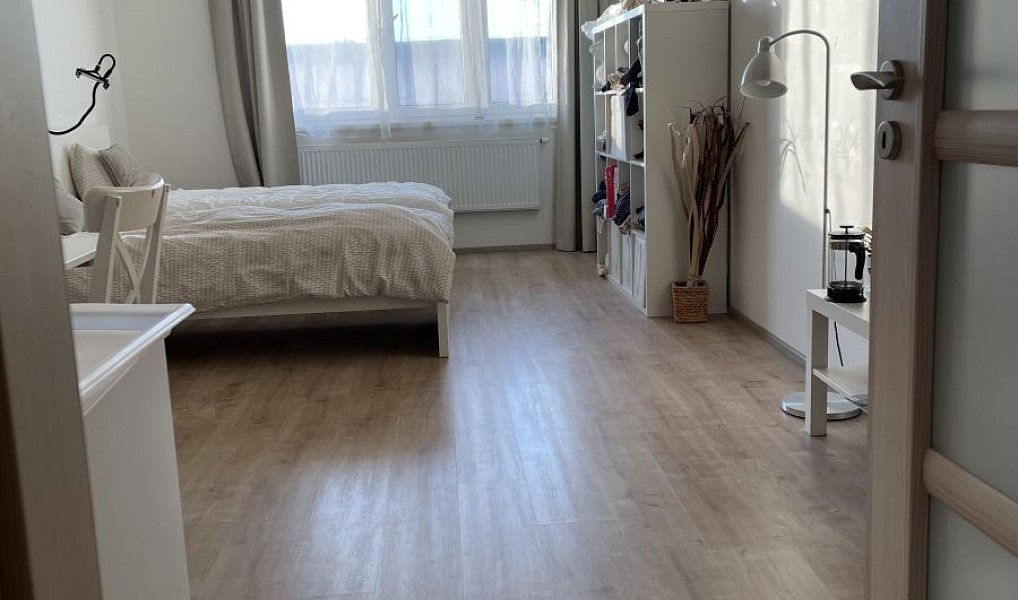 Prodej bytu 1+kk 33 m², Praha – náhled fotky 36