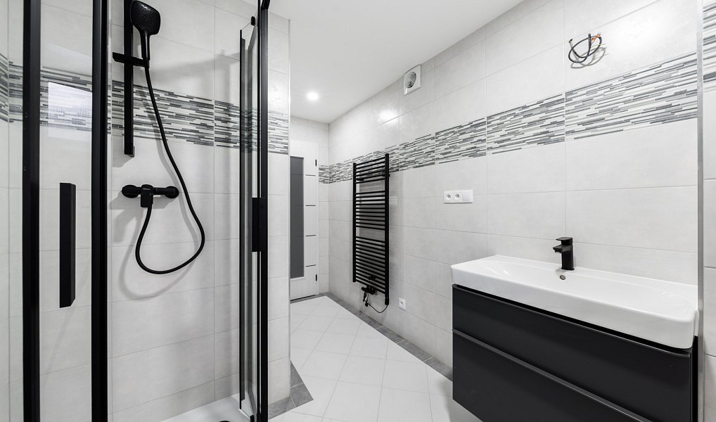 Prodej kanceláře 89 m², Karlovy Vary – náhled fotky 12