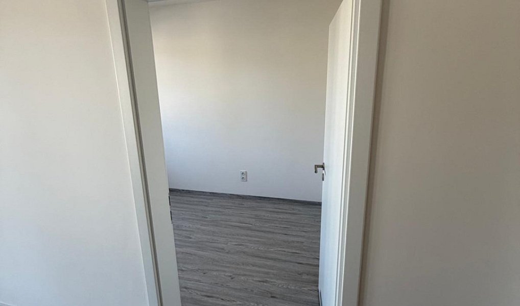 Pronájem bytu 2+kk 52 m², Praha – náhled fotky 12