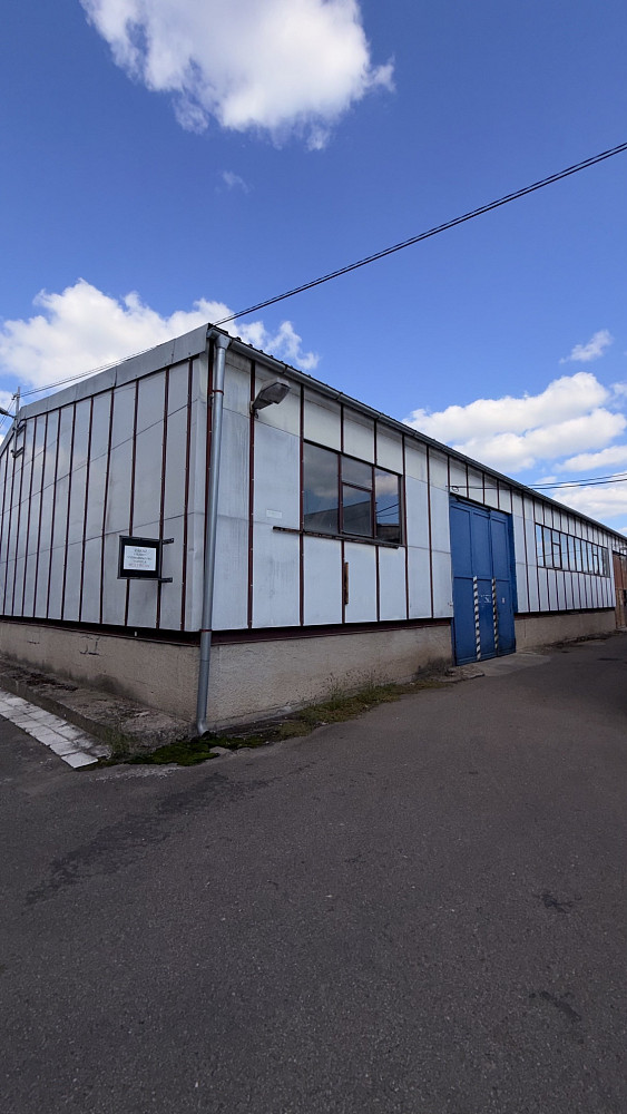 Pronájem skladovacích prostor 427 m²