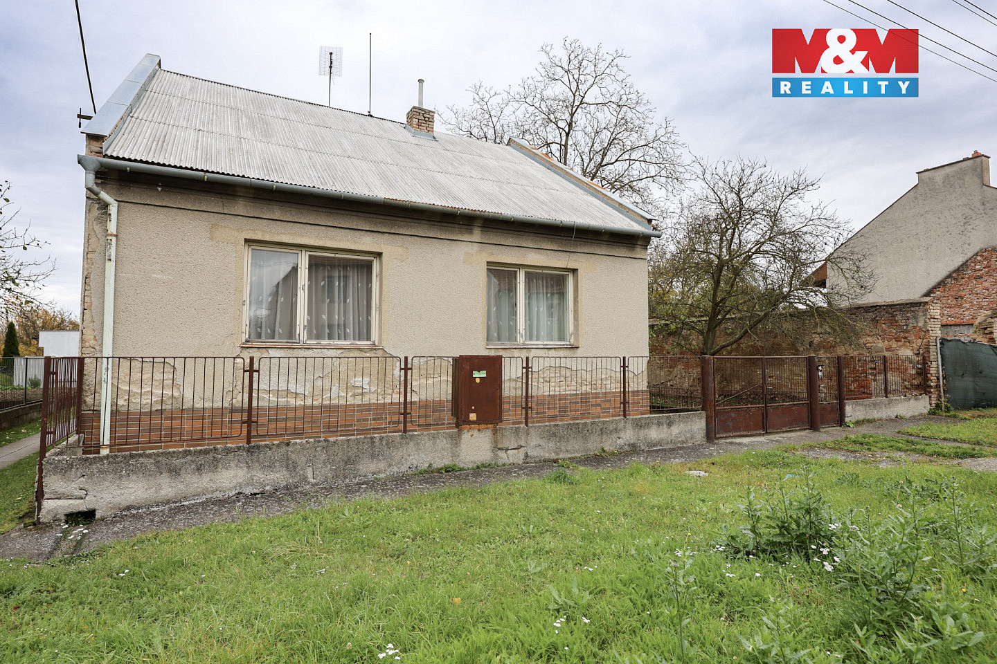 Prodej domu 160 m² s pozemkem 859 m² — photo 2