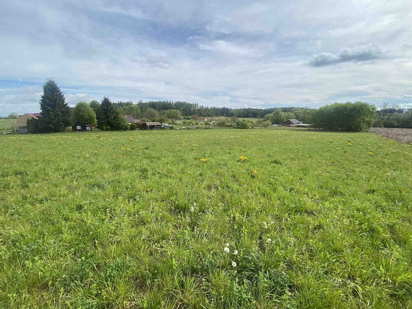 Prodej pozemku 4 850 m² – pohled 4