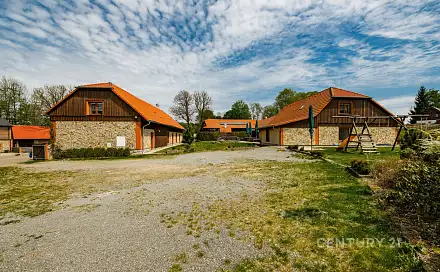 Prodej chaty/chalupy 1 320 m² s pozemkem 3 144 m², Jistebnice, okres Tábor