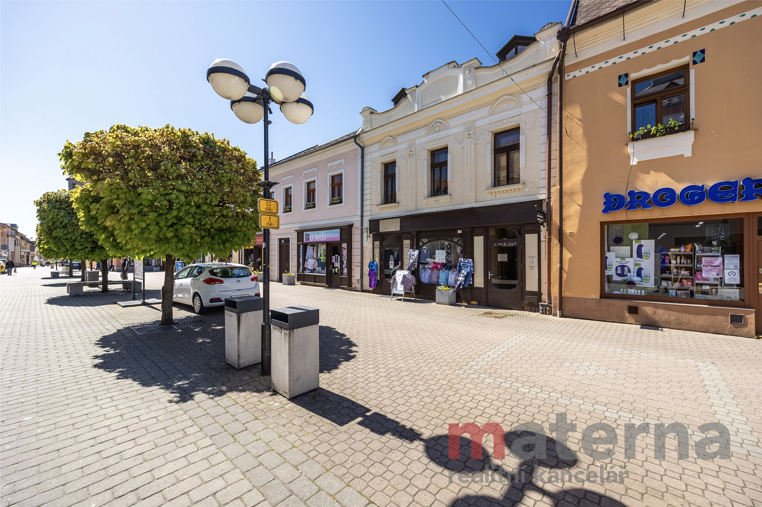 Prodej nájemního domu, činžáku 307 m² — photo 2