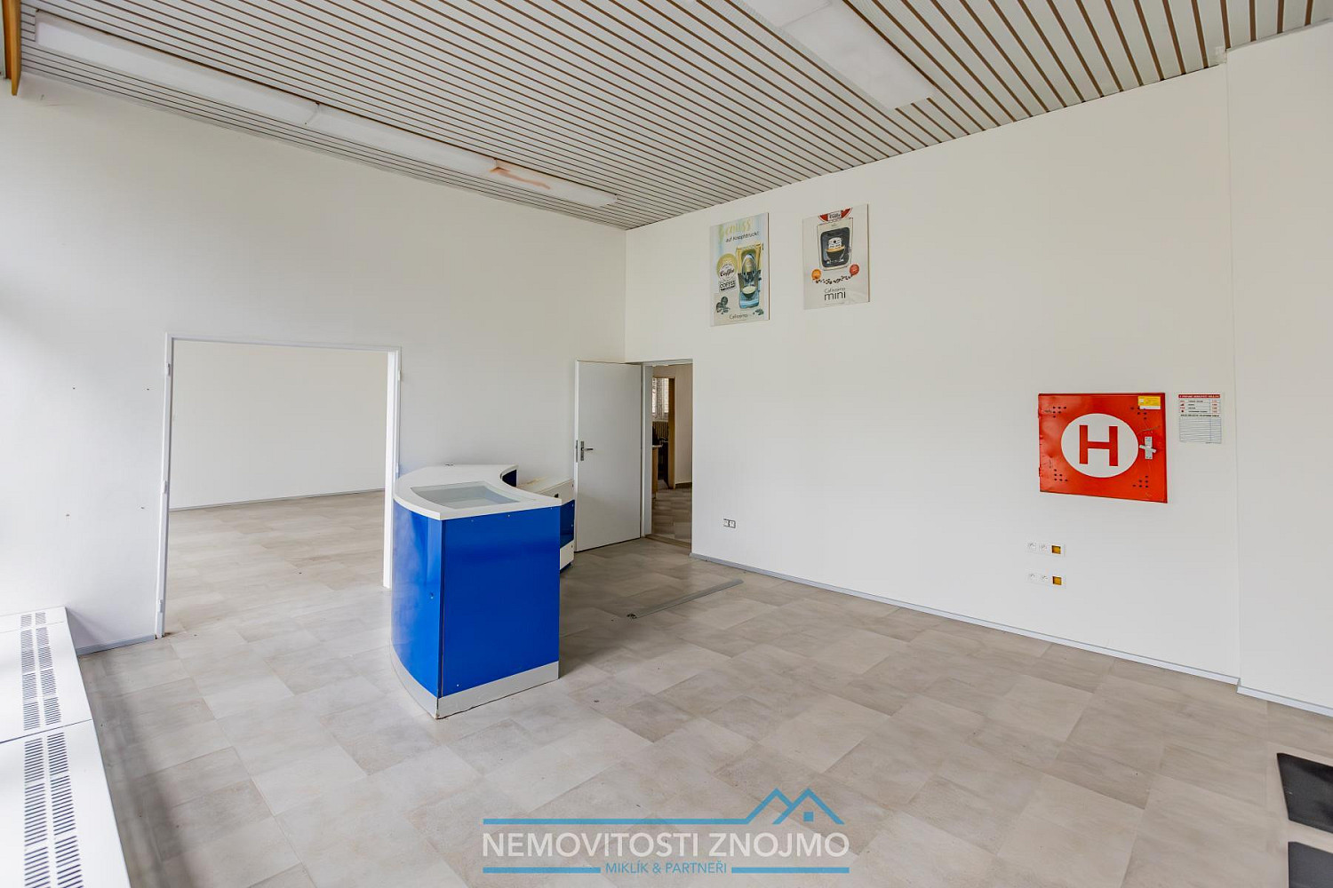 Pronájem obchodních prostor 451 m² – fotografie 2