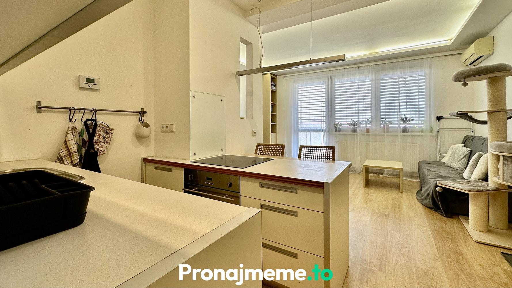 Pronájem bytu 1+kk 37 m² – fotografie 3
