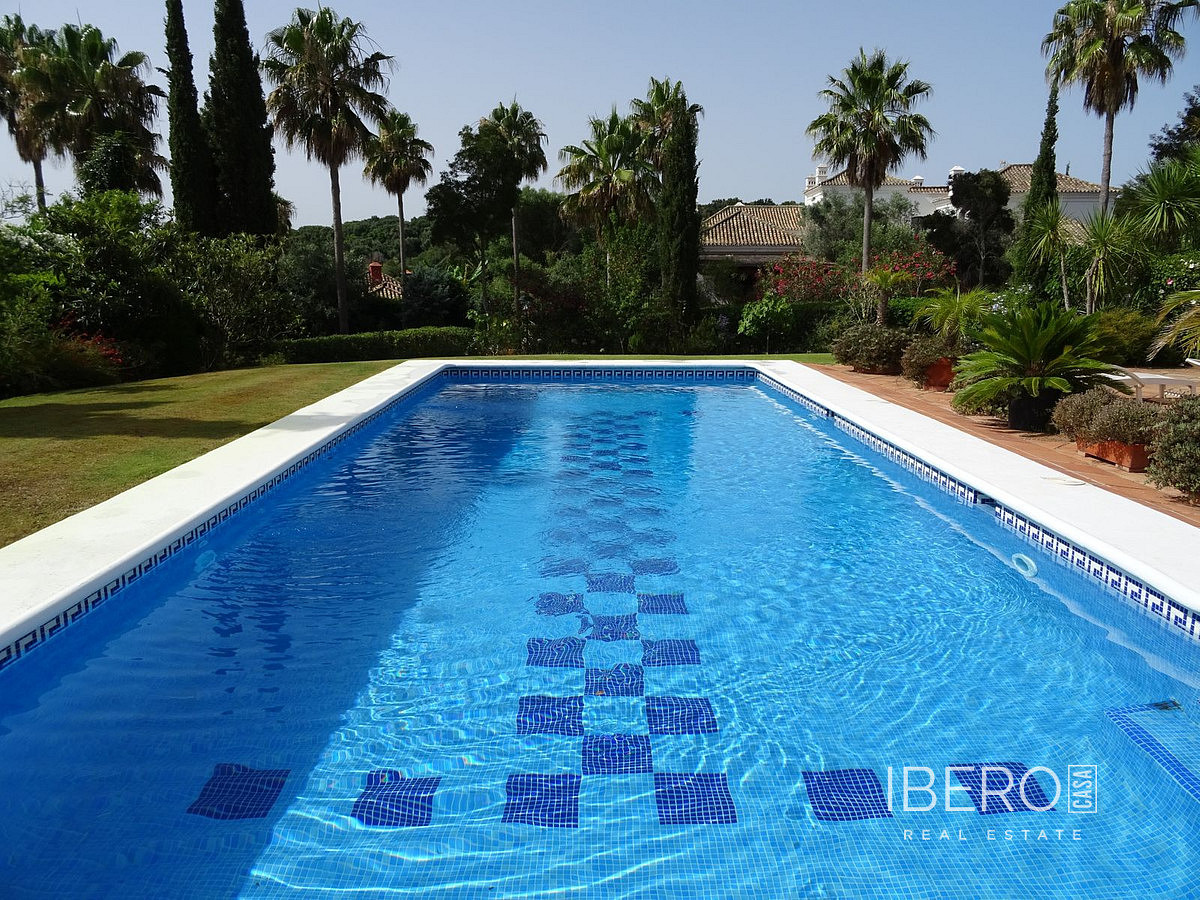 Casa 5+kk – San Roque, Sotogrande - Vista 4