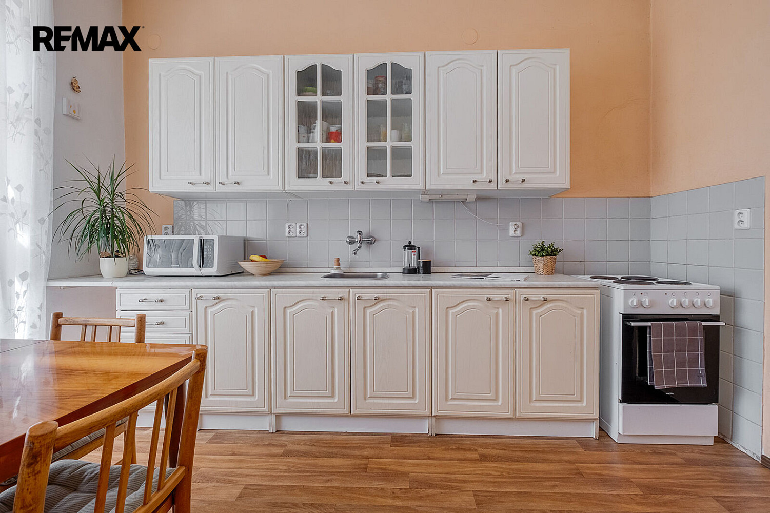 Prodej domu 200 m² s pozemkem 1 223 m² – fotografie 4